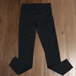 Black Fabletics 28” length leggings